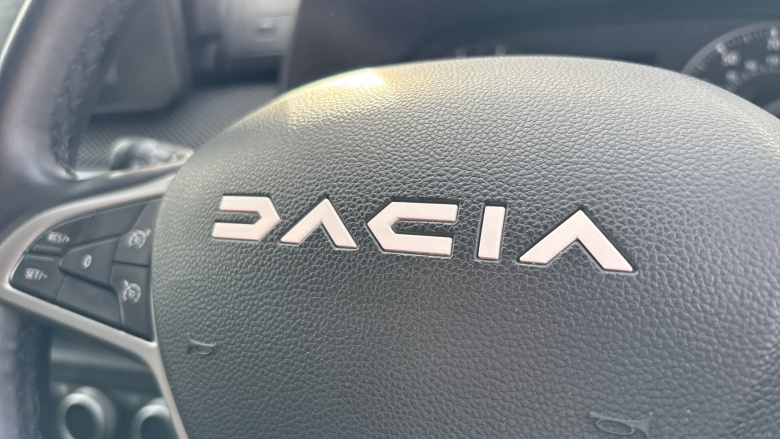 Dacia Jogger 1.0 TCe Extreme SE 5dr Petrol Estate